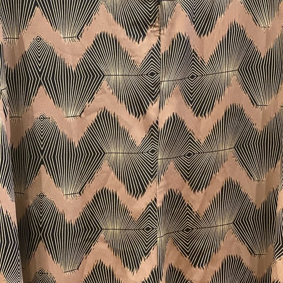 Lush long-sleeve; tan, black, white jumper, v-neck - Picture 7 of 8